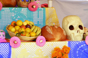 skull_bread_and_fruit