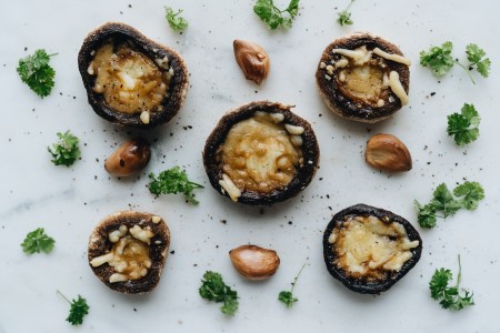 Garlic Mushrooms (Champinones al Ajillo) - Burn Blog